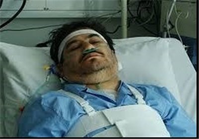 علی اسماعیلی و جمعی از مسئولان فرهنگی از محسن پرویز عيادت كردند