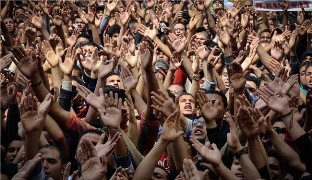 مناطق مختلف مصر مملو از مخالفان مرسی/ پیوستن نمایندگان پارلمان به معترضان میدان التحریر