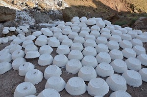 آغاز برداشت نمک ( نمک چینی ) از معدن دره شور شهرستان اردل