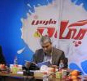 انتخاب پگاه فارس به عنوان کارآفرین برتر و واحد نمونه صنایع غذایی و دارویی