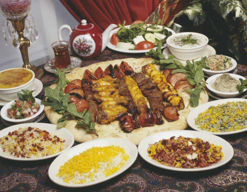 سفره تهرانی، غذای ایرانی به نفع کودکان سرطانی گسترده می شود