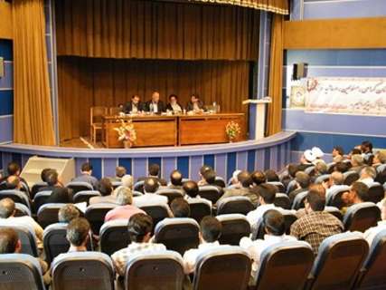 حماسه سیاسی می تواند بسترساز حماسه اقتصادی شود