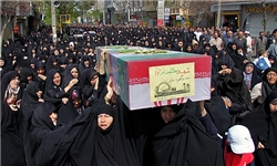 گفت‌و‌گو با زنی که مادر، همسر و خواهر شهید است