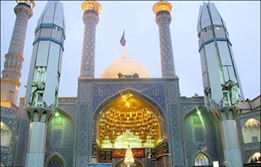 چترها حریم صحن عتیق حرم حضرت معصومه (س) را ترک می‌کنند