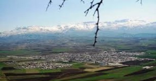 ثَلاثِ باباجانی در کجا واقع شده است؟