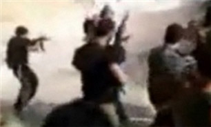 شکنجه يک شهروند سوري به دست تروريستها + فيلم