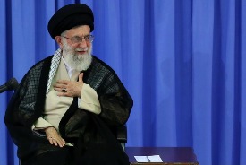 گفتمان علمی، گفتمان پیشرفت علم و گفتمان پیشرفت عمومی کشور در دانشگاه‌ها گسترش یابد