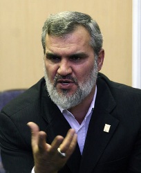 دایی زیر بار استفاده از بازیکن خارجی نمي‌رود/ مصدومیت پولادی یک ماه دیگر به پایان می‌رسد