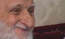 روزی که آیت‌الله بهجت القاب زیر عکسش را پاره کرد