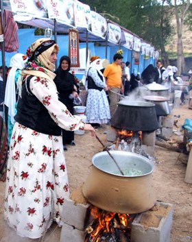 هشتمین جشنواره آش های سنتی در شهرستان نیر برگزار می شود