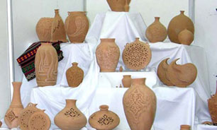 سازمان صنايع‌دستي پاسخگو نسيت/ سفال لاله جين همدان هميشه سرب داشته است