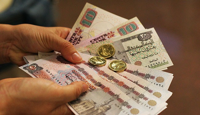 کاهش ارزش واحد پول مصر در بازار سياه