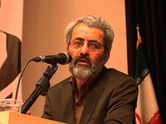 احمدی‌نژاد حاشیه‌ها را به عنوان مسائل کلان جامعه مطرح مي‌کرد/شعارهای انقلابی دولت نهم براساس اعتقاد بود