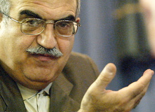 بررسي ابعاد حقوقي افشاي اسناد له يا عليه افراد دولتي