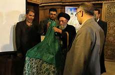 رونمایی از سکه یادبود منقش به بارگاه حضرت معصومه(س) در دهه کرامت