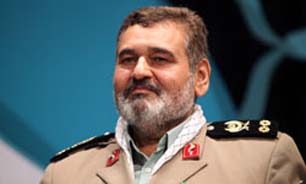 سرلشکر فیروزآبادی درگذشت مادر سردار قاسم سلیمانی را تسلیت گفت