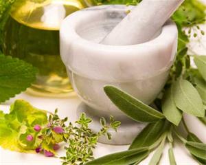 برطرف شدن برفک دهان با استفاده از گیاه دارویی خارخسک