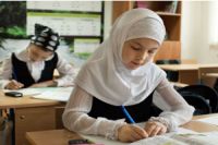 اعتراض یک سازمان اسلامی "قرقیزستان" علیه وزارت آموزش و پرورش