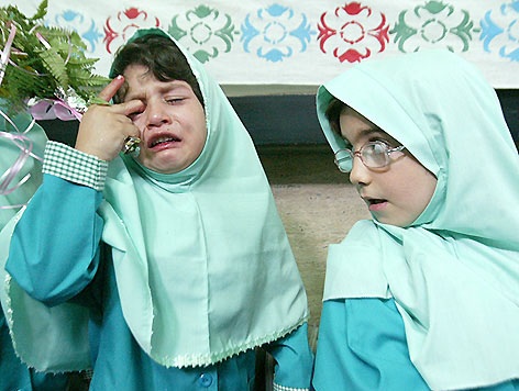 چرا برخی کودکان از رفتن به مدرسه می ترسند؟