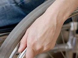 حذف پله در اطراف بازارچه کوی نصر برای آسایش معلولان