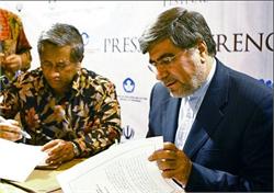 موافقتنامه همکاری فرهنگی و هنری میان دو کشور امضاء شد