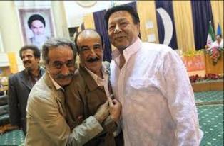 طنزهاي شاد راديويي از كاغذ كاهي