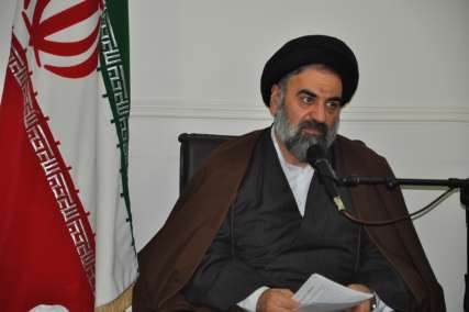 نیروهای انتظامی و مرزبانی پایه و اساس امنیت در جامعه هستند