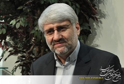 ناشران در نمایشگاه کتاب به عرضه‌ی آثار جذاب و جدید بیشتر توجه کنند