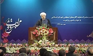 برخی فکر می‌کنند با يک مذاکره تلفنی طرف باید "اشهد ان لا اله الله" هم بگوید + فیلم