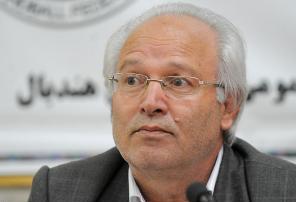 کوزه گري:اقايان بايد در مورد اتهامات رشوه پاسخ گو باشند