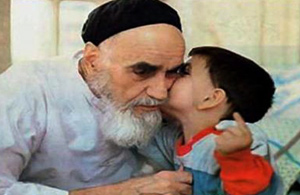 حجت‌الاسلام سیدعلي خميني : حتی كساني كه افكار امام خميني(ره) را قبول ندارند منكر عظمت ايشان نيستند