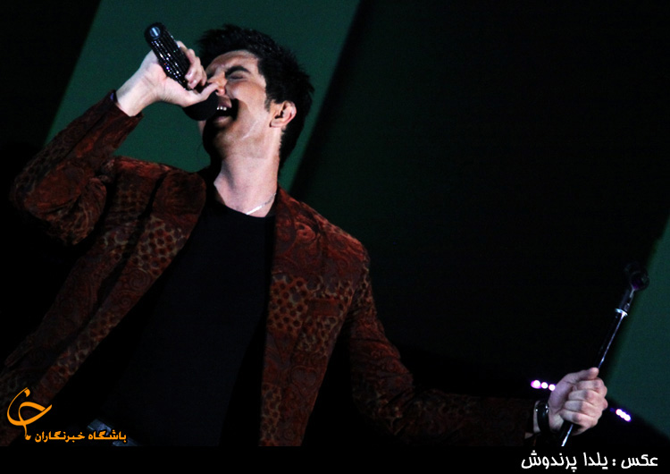 "اهورا ايمان" مهمان امشب "ساعت 25" / "فرزاد فرزين" در ويژه برنامه جمعه شب