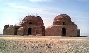 حلقه محاصره آثار تاریخی قصرشیرین از زباله ها شکسته شد