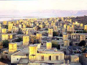باز سازی بادگیرهای تاریخی قشم به دست بومیان قشمی