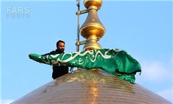 پرچم گنبد حرم حضرت معصومه(س) تعویض شد