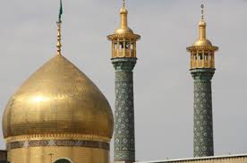 ادای احترام و تعظیم یکی از رهبران مسیحیت به حضرت معصومه(س)