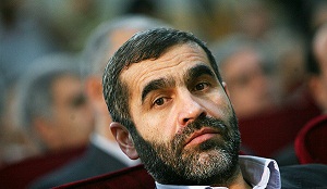 نظر نیکزاد درباره توقف مسکن مهر