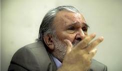 نشست "سیری در تاریخ ادبیات و شرح بیدل" با حضور علی معلم