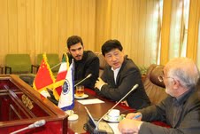 منحنی تجارت دو کشور ایران و چین باید همواره صعودی تا بینهایت ادامه داشته باشد