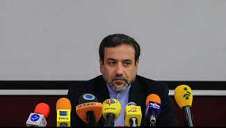 آغاز نشست خبری عراقچی در جمع خبرنگاران ایرانی