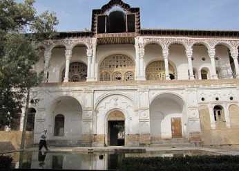 مرمت و احياء عمارت خسروآباد سنندج