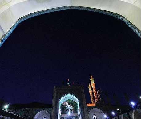 دلیل وجود این همه امامزاده در ایران چیست؟