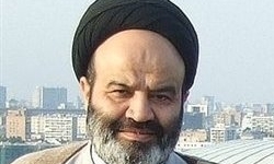 عدم دچار شدن به سیاست‌زدگی است