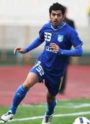 بازيكن مورد علاقه قلعه نویی می ماند یا می رود؟
