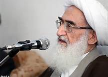 اخذ دیرکرد در بانک‌ها حرام است