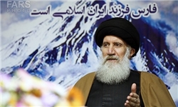 همراهی عقل با نور ایمان انسان را به درجات عالی می‌رساند