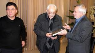 کمال‌الملک ایران نباید از مسی عذرخواهی کند