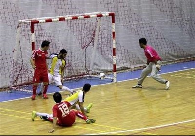 ماهان تندیس با مربی جدید به مصاف میثاق می رود