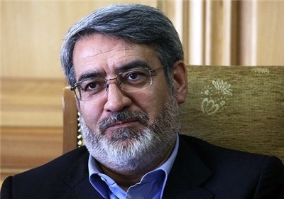 وزیر کشور به مقام والای شهدا ادای احترام کرد