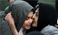 بازدید دانشجویان قمی از خانه سالمندان